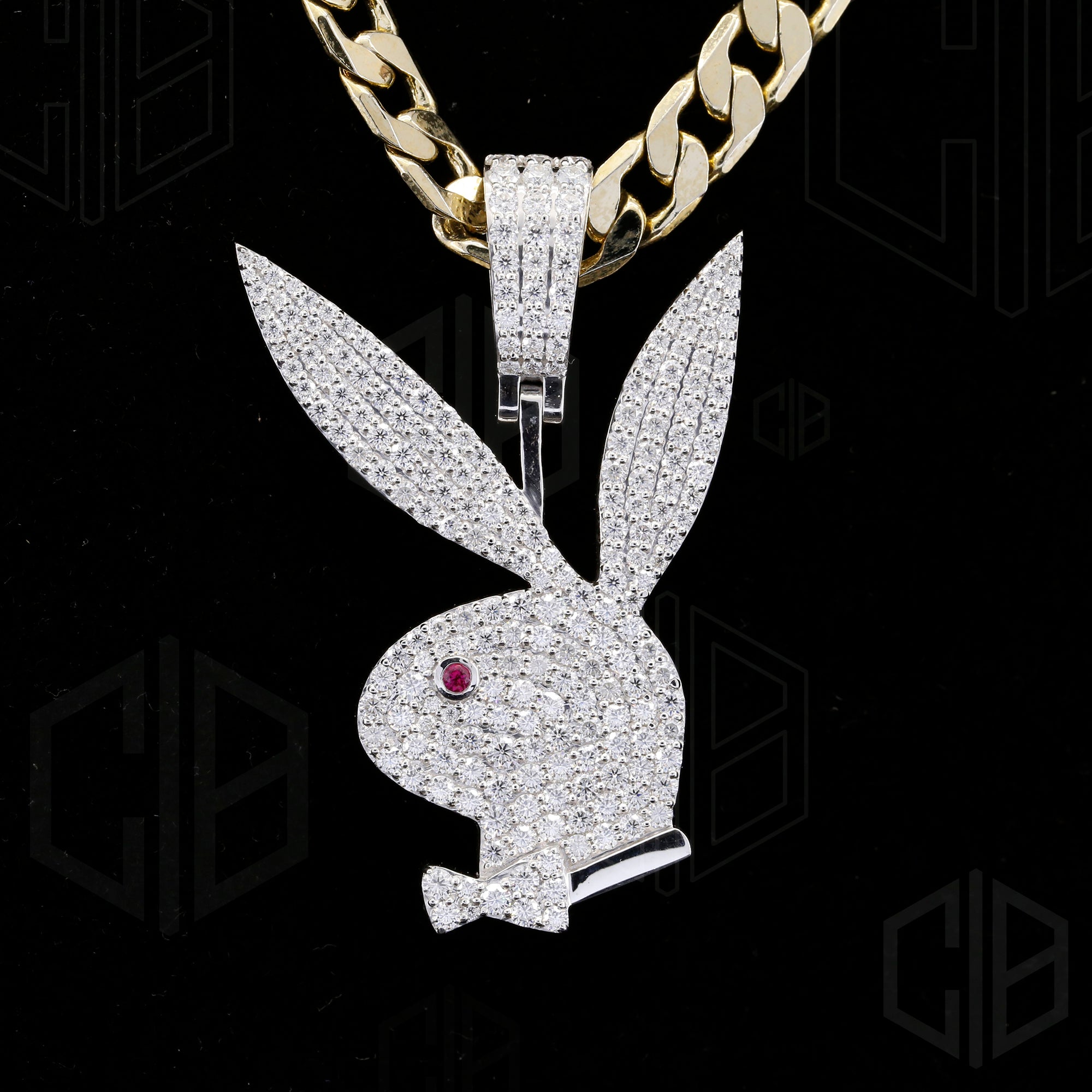 PlayBoy Bling White gold VVS moissanite pendant