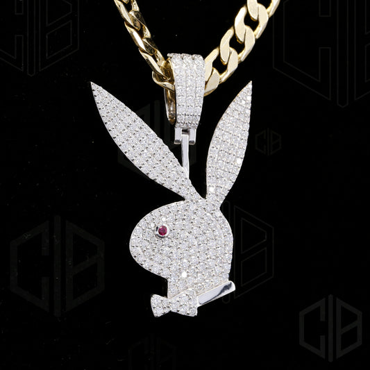 PlayBoy Bling White gold VVS moissanite pendant